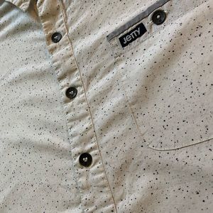 Speckled Button-Down Short Sleeve